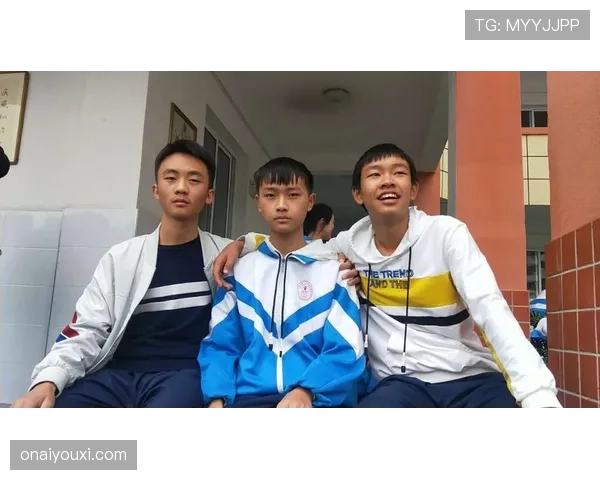 唐佳豪笑得亲切，账单却让人尴尬